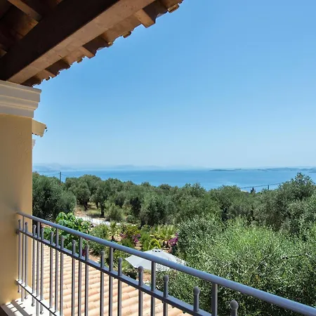 Terra Rossa By Konnect, Views To Ionian Sea Spartýlas